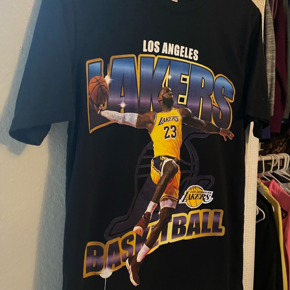 LeBron James NBA shirt